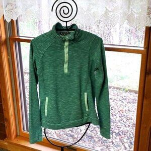 Avalanche 1/4 Snap Closure Embroudered Sz S. LS Green Pullover‎ Shirt w/ Pockets